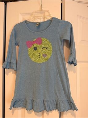 Blue Girls' Emoji Ruffle Hem Casual Dress